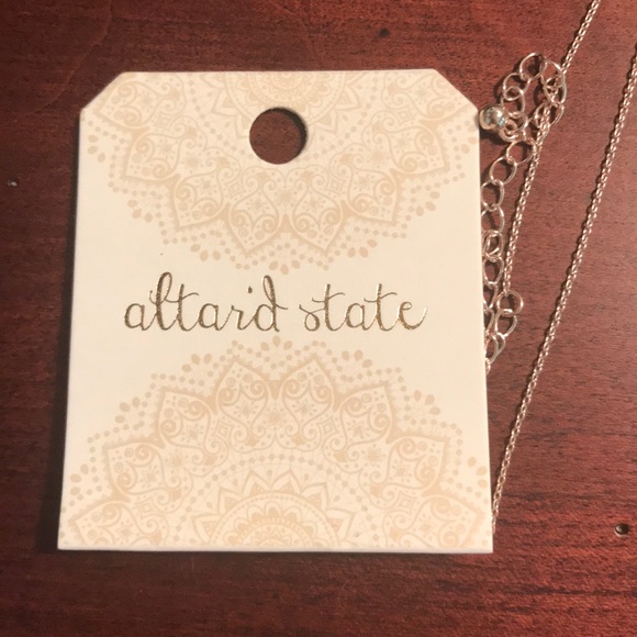 Altar’d State Drop Crystal Gold Necklace NWT!! - Picture 3 of 7